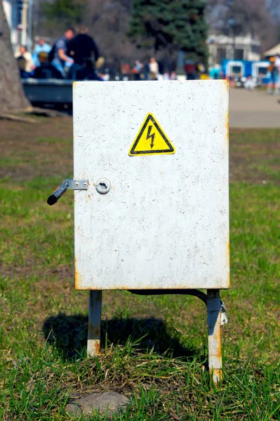 Alte Schalttafel Auf Der Straße — Stockfoto