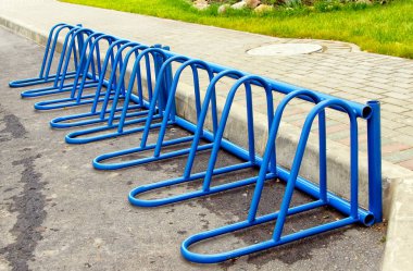 Bisikletler için park metal.