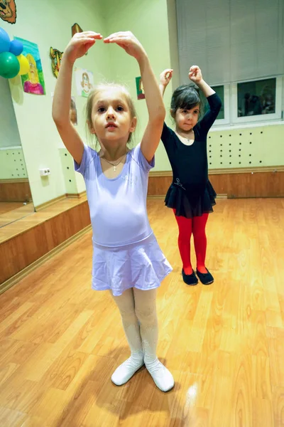 Москва Сентябрь 2016 Девушки Учатся Танцевать Классе Занятия Детей Доме — стоковое фото