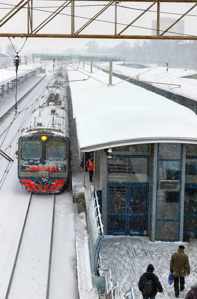 雪中的车站 — 图库照片