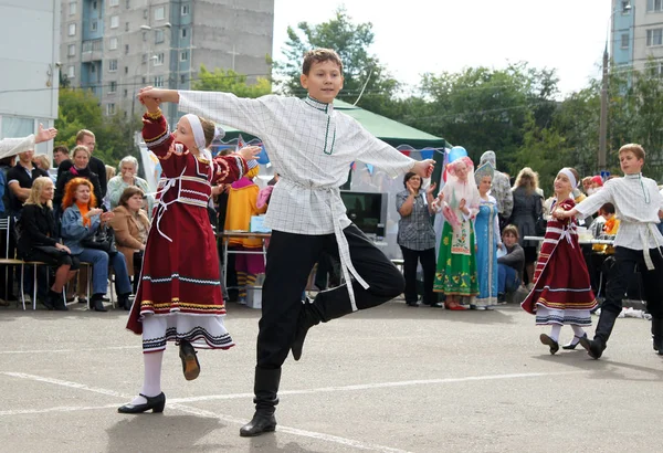Moskwa Wrzesień 2016 Tańce Ludowe Europy Występ Uliczny Dniu Miasta — Zdjęcie stockowe