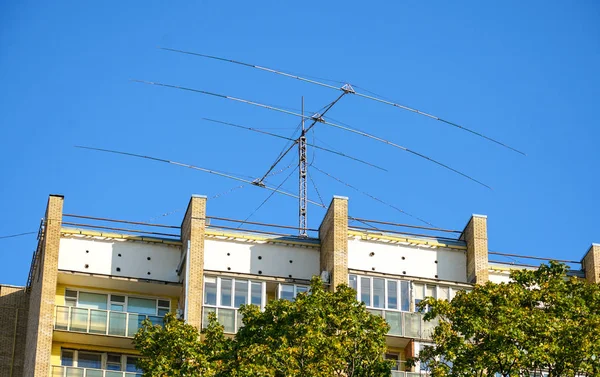 Short wave directional antenna for amateur radio communications — Stock Photo, Image