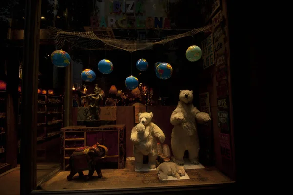 Bazen İspanya. Oyuncaklar 