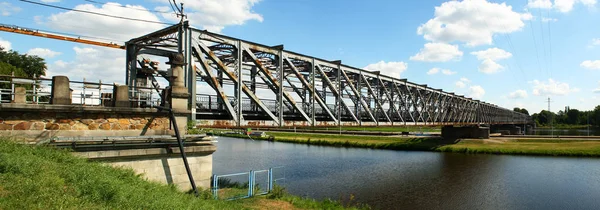 Metalowy Most Nad Rzeką Łabą Czechy — Zdjęcie stockowe