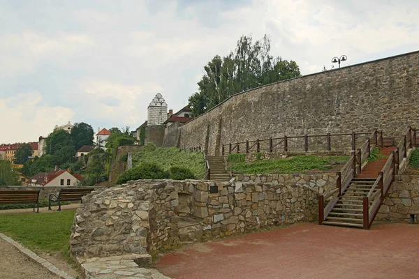 Stadsmurarna Och Historiska Vattentornet Tábor Tjeckien Tjeckien — Stockfoto