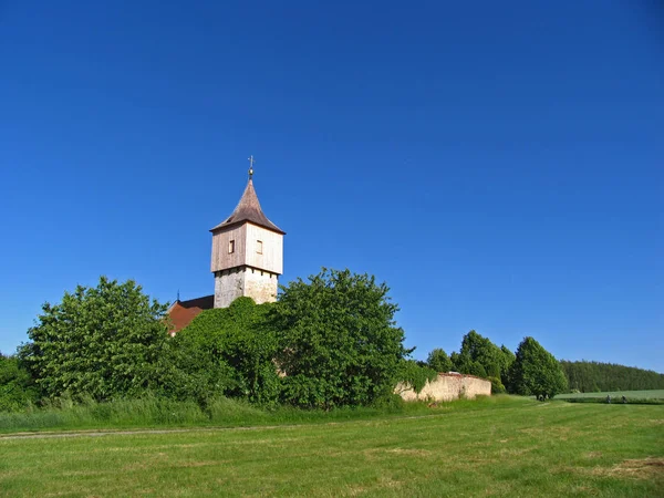 St. Martin church near Kozojedy, Czech republic — Stock Photo, Image
