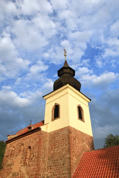 Chiesa di San Jakob Antica vicino a Stribrna Skalice, Repubblica Ceca — Foto Stock