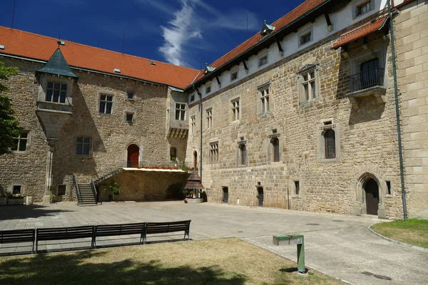 Castle in Budyne nad Ohri, Tjeckien. Royaltyfria Stockbilder