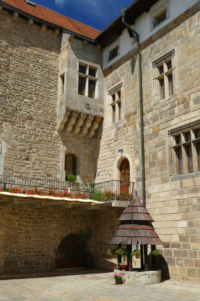 Castillo en Budyne nad Ohri, República Checa . —  Fotos de Stock