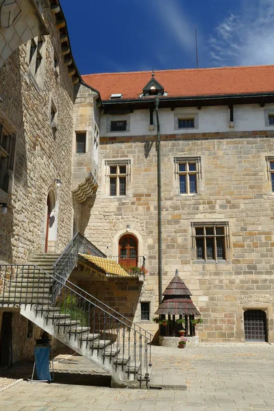 Castelo em Budyne nad Ohri, República Checa . — Fotografia de Stock