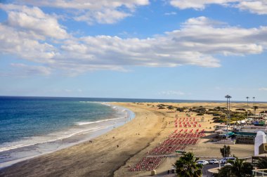 Öğleden sonra Gran Canaria, Kanarya I güneyinde ünlü plajda