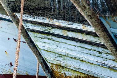 Balıkçı tekneleri bağlantı noktası Essaouira Fas'ta demirlemiş gövde üzerinde Kapat