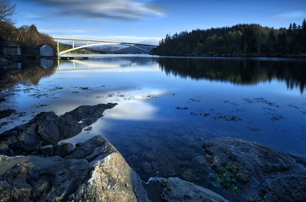 Yeni köprü arasında Straumen ve Digernes, Stettevegen, Skodjestraumen, Skodje içinde daha fazla og Romsdal, Norveç 2018