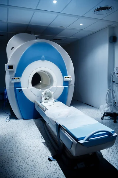 Radioloog in de kamer — Stockfoto