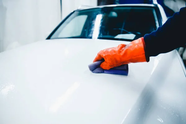 Hände Halten Schwamm Zum Waschen Von Autos Konzept Manuelle Autowäsche — Stockfoto