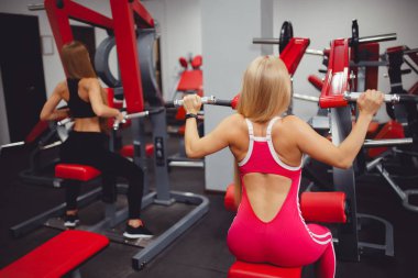 Bir Barbell ile ağız kavgası