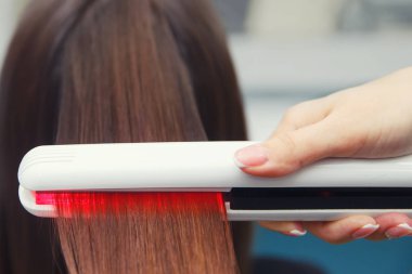 Keratin kurtarma saç ve protein tedavi