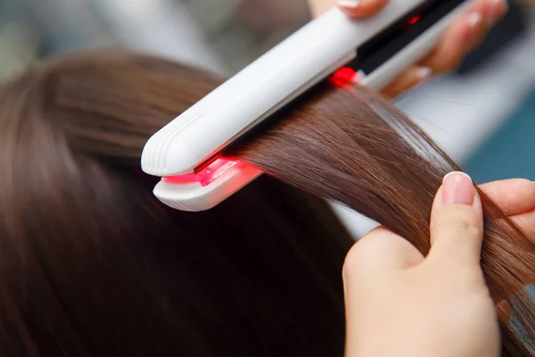 Recuperação de queratina cabelo e pilha de tratamento de proteína com profissional — Fotografia de Stock