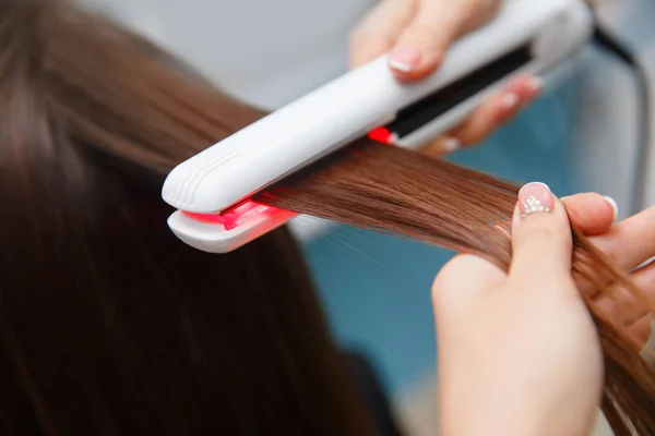 Recuperação de queratina cabelo e pilha de tratamento de proteína com profissional — Fotografia de Stock