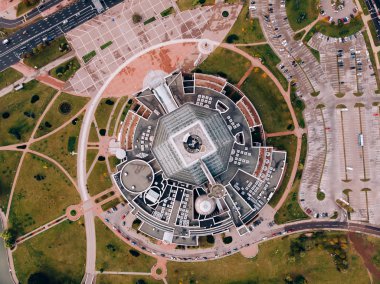 Milli Kütüphane Belarus'taki ana evrensel bilimsel nedir.