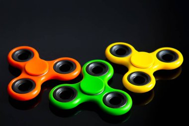 Parmak Spinner kıpır