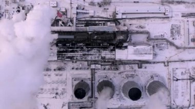 Hava üst duman bulutları görüntülemek ve soğutma kulesi endüstriyel ısı elektro merkezi buhar