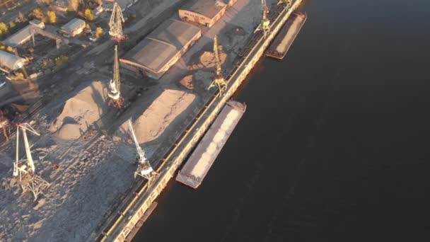 Port river cranes loading ships on barges deliver — Stock Video