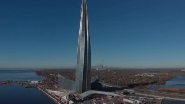 Gökdelen Lakhta merkezi Gazprom Genel Müdürlük. Stadyum Zenit Arena. Finlandiya Körfezi.