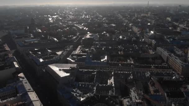 Saint-Pétersbourg. Vue aérienne Cathédrale Saint-Isaac, rues et canaux d'eau — Video