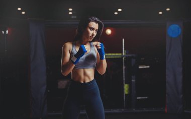 kız atlet boks Mma