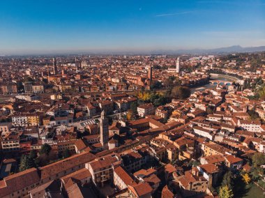 Havadan görünümü Cityscape Verona şehir ve Arena, İtalya Uçak.