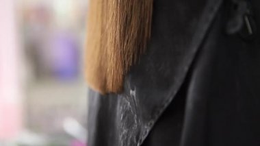 Kuaförler Berber salonları hasarlı ipuçları kırpma restorasyon saç yapısının