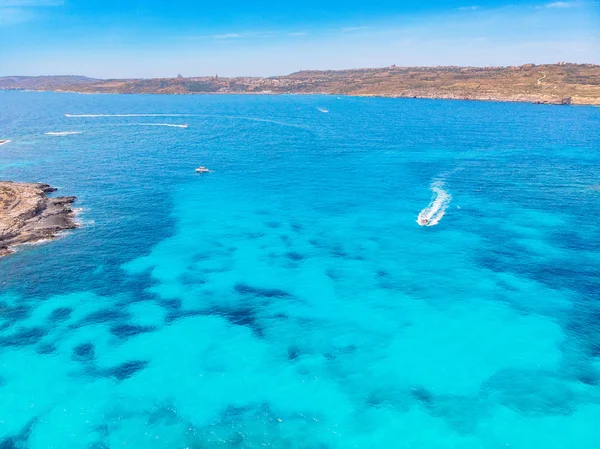 Пляж Blue Lagoon Comino Мальта. Вид с воздуха — стоковое фото