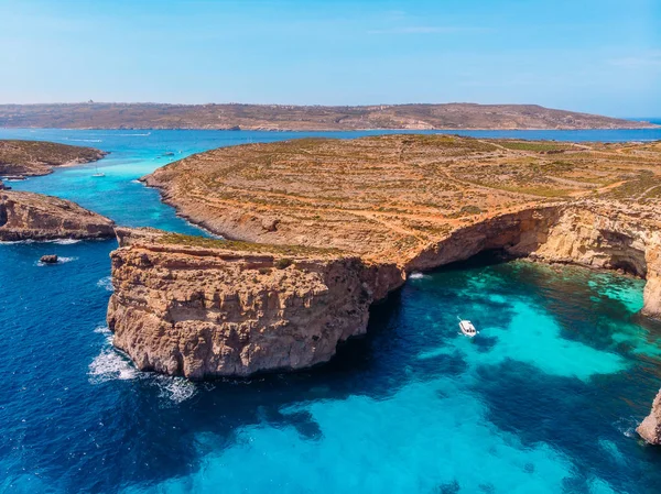 Blå Lagune Comino Malta, krystalstrand. Luftfoto - Stock-foto