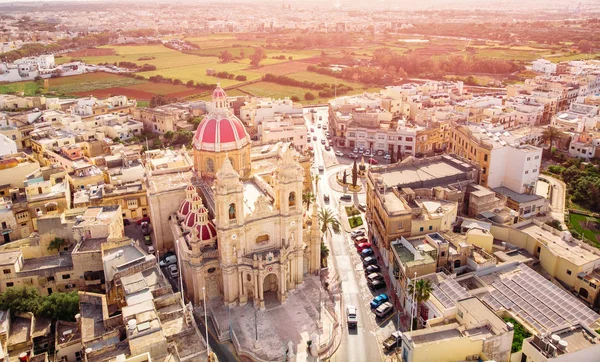 Zabbar Kilisesi Kubbesi, Malta, gökyüzü manzaralı. — Stok fotoğraf