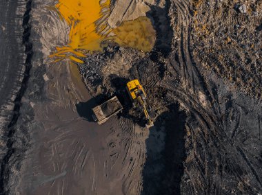 Açık maden ocağı, kömür endüstrisi, hava aracı.