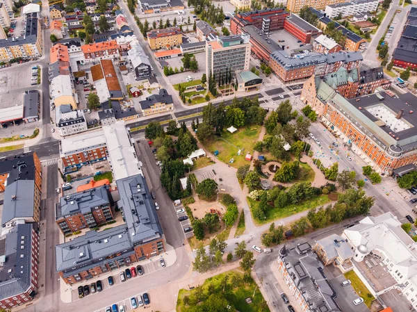 2019年7月5日，瑞典卢莱亚：全景城，大教堂阳光灿烂的日子，蓝天 — 图库照片
