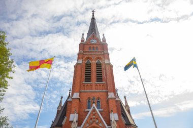 Lulea, İsveç Panorama Şehri, Katedral güneşli gün, mavi gökyüzü