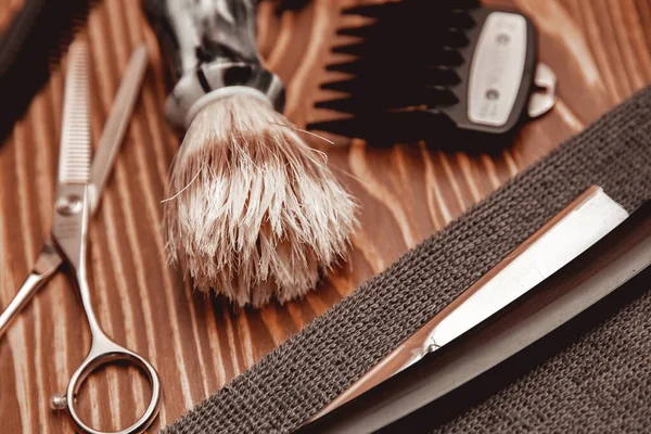 Kit de barbear escova de barbear. Barbearia fundo para homens salão de beleza — Fotografia de Stock