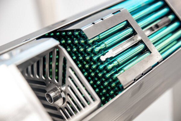 Фрагментный топливный урановый стержень ядерного реактора