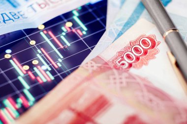 Uluslararası borsa üzerinde Ruble döviz kuru çizelgesi. Para birimlerinin değer kaybı ve Rus petrol işletmelerinin hisseleri, temerrüt