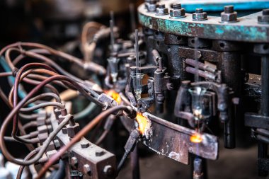 Cam lamba fabrikası için otomatik atölye taşıyıcısı