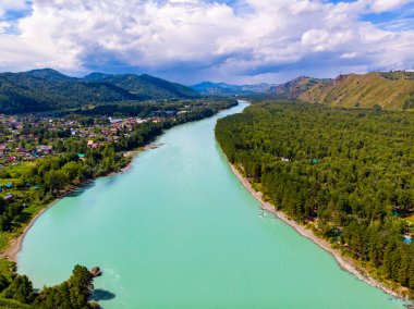 Mavi Katun Nehri Gölü Aya Altai Dağları Rusya Cumhuriyeti, gökyüzü manzaralı