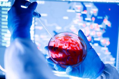 2019-ncov Coronavirus yaşam için tehlikeli laboratuvar kan testi tespiti. Salgın Aşı Konsepti