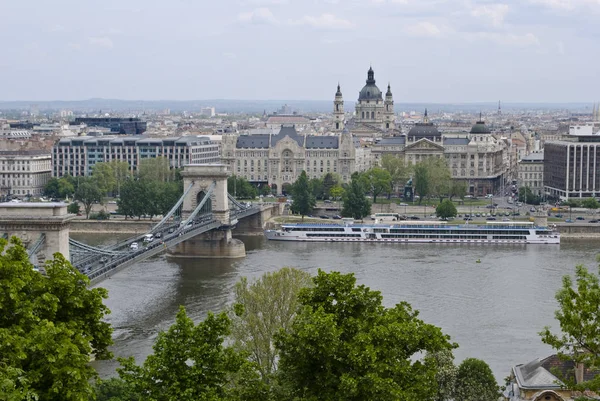Görünümü Budapest Danube ve Tsepnoy Köprüsü Secheni 