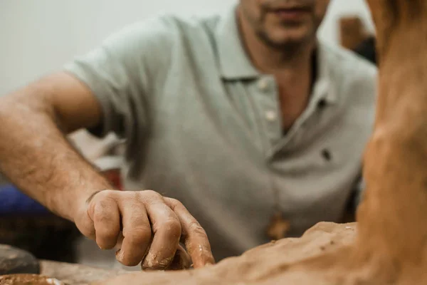 Messy Hands Working Clay Close Focus Potters Palms Pottery — Stock Photo, Image