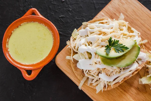 Tostadas Mexicanas Pollo Comida Mexicana Ciudad México —  Fotos de Stock