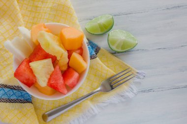 Tabak sağlıklı taze meyve salatası, Meksika snack