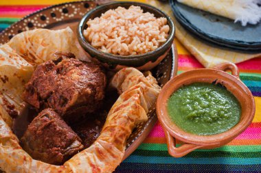 Mixiotes gıda Meksika, Meksika Dana veya kuzu sarma baharatlı