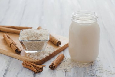 Horchata pirinç ve tarçın ile Meksika, Meksika içki yapılan bir içki olduğunu